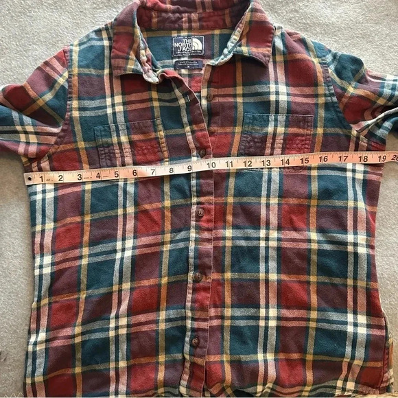 The North Face red blue plaid button up shirt size M - Picture 4 of 6
